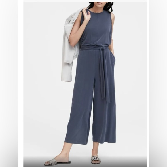 Navy blue sand washed Banana Republic cropped wide-leg jumpsuit - Picture 3 of 8